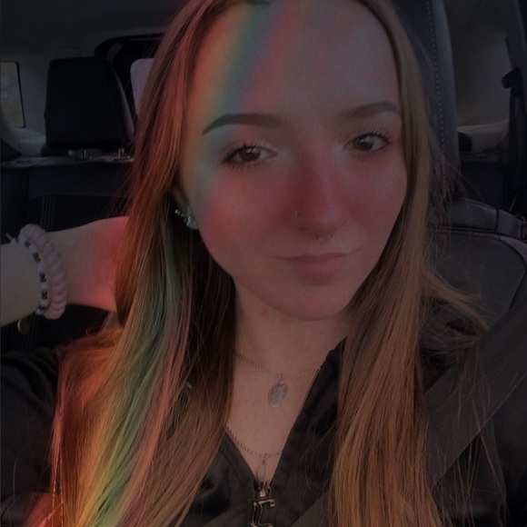 kaylaraeee420